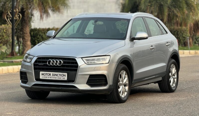 
								Audi Q3 full									
