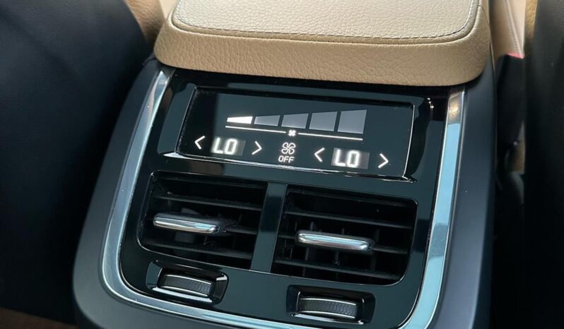 
								VOLVO XC90 2016 full									