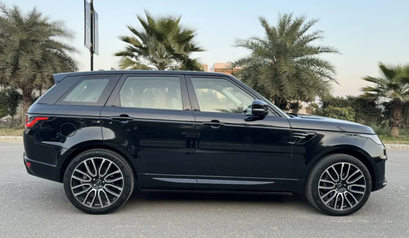 
								RANGE ROVER SPORT SE full									