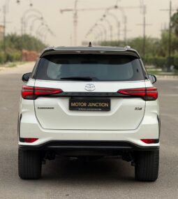 TOYOTA FORTUNER LEGENDER 4X4