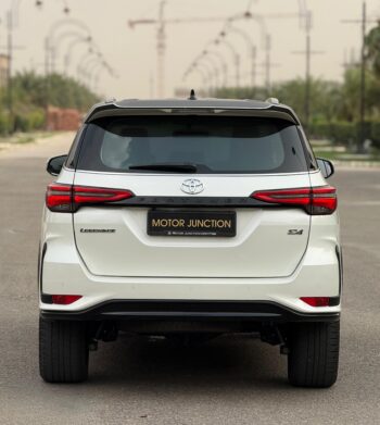 TOYOTA FORTUNER LEGENDER 4X4