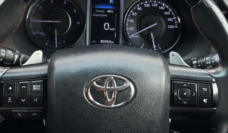 
								TOYOTA FORTUNER LEGENDER 4X4 full									