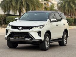 TOYOTA FORTUNER LEGENDER 4X4