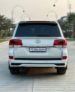
										TOYOTA LAND CRUISER full									