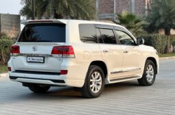 
										TOYOTA LAND CRUISER full									