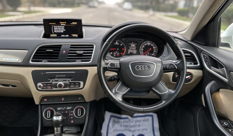 
								AUDI Q3 full									