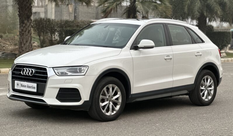 
								AUDI Q3 full									