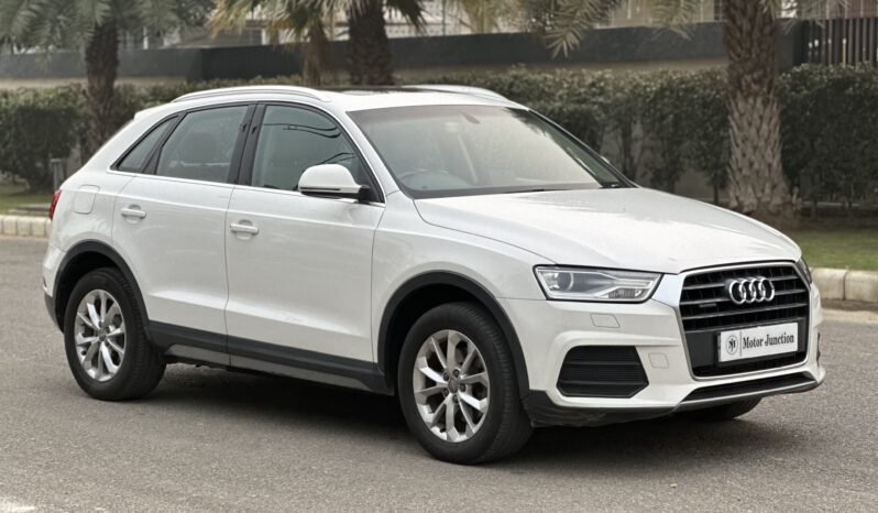 
								AUDI Q3 full									