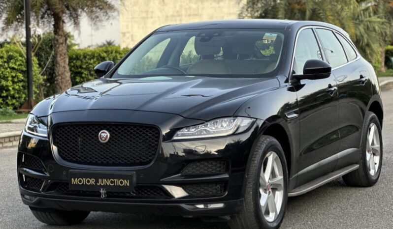 
								JAGUAR F-PACE full									