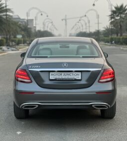 
										MERCEDES-BENZ E-CLASS full									