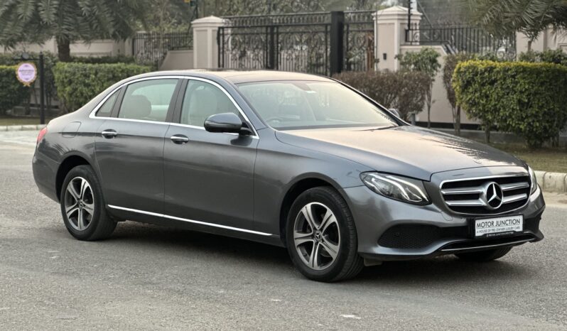 
								MERCEDES-BENZ E-CLASS full									