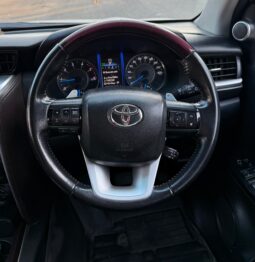 
										TOYOTA FORTUNER full									