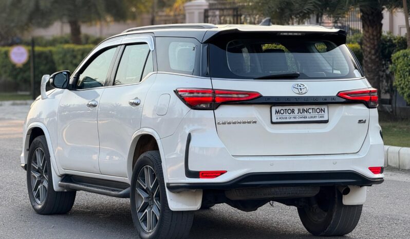 
								TOYOTA FORTUNER full									