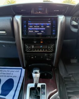 
										TOYOTA FORTUNER full									