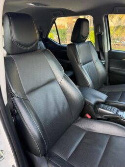 
										TOYOTA FORTUNER 4X4 full									