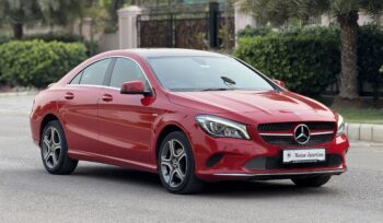 MERCEDES-BENZ CLA200d