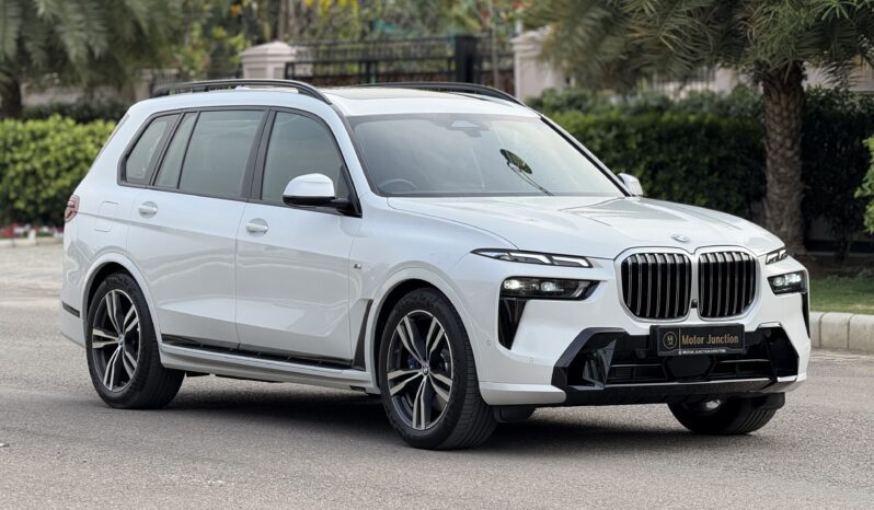 
								BMW X7 full									