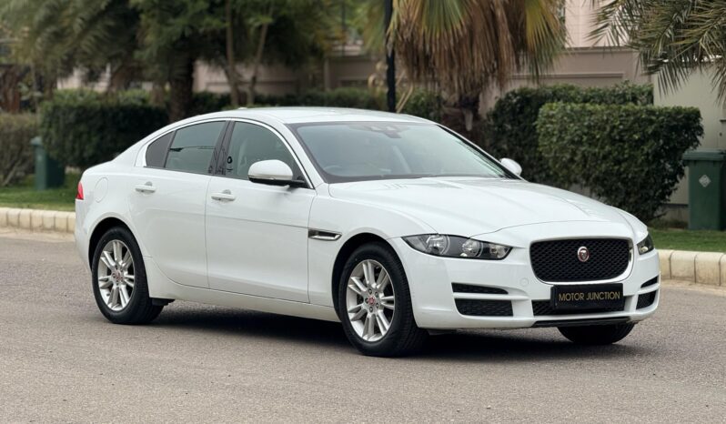 
								JAGUAR XE full									