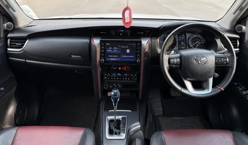 
								FORTUNER LEGENDER 4X4 full									