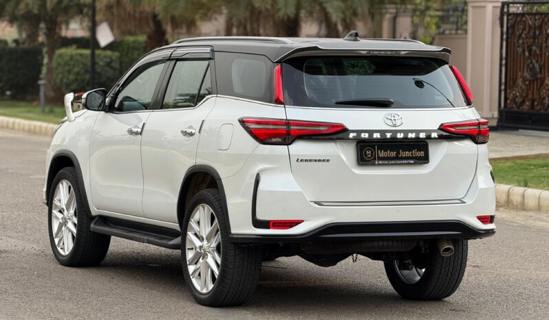 
								FORTUNER LEGENDER 4X4 full									