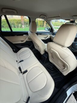 
										BMW X1 full									