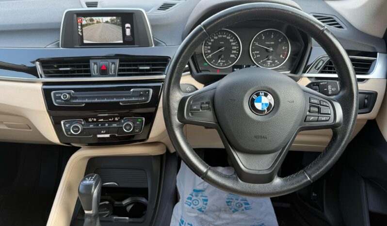 
								BMW X1 full									