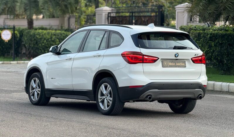 
								BMW X1 full									