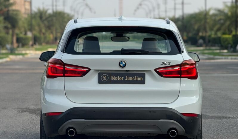 
								BMW X1 full									
