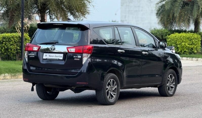 
								TOYOTA INNOVA CRYSTA G 2.8 full									