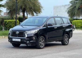 TOYOTA INNOVA CRYSTA G 2.8