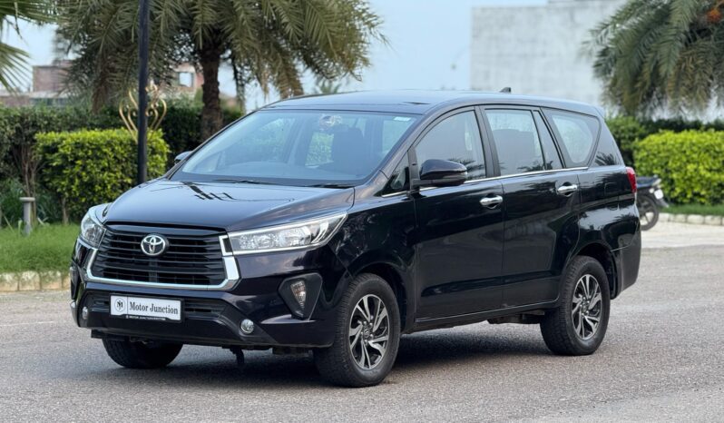 
								TOYOTA INNOVA CRYSTA G 2.8 full									