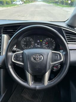 
										TOYOTA INNOVA CRYSTA G 2.8 full									