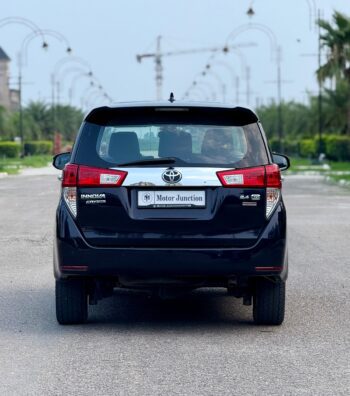 TOYOTA INNOVA CRYSTA G 2.8