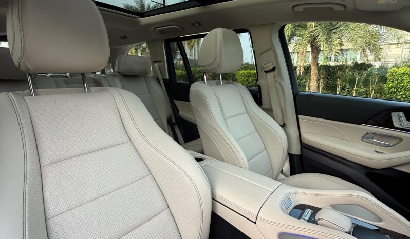 
								MERCEDES-BENZ GLS400d full									