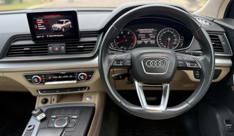 
								AUDI Q5 full									