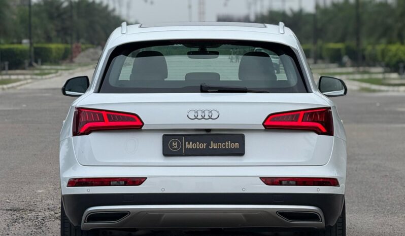 
								AUDI Q5 full									