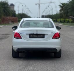 MERCEDES-BENZ C220d