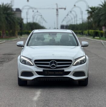 MERCEDES-BENZ C220d