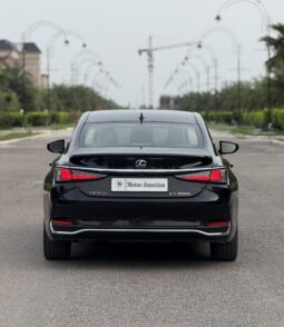 LEXUS ES500h LUXURY