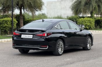 LEXUS ES500h LUXURY