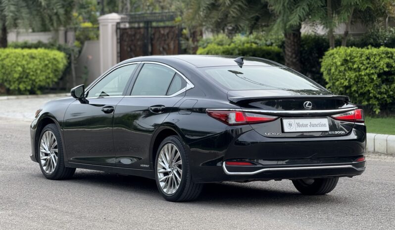 
								LEXUS ES500h LUXURY full									