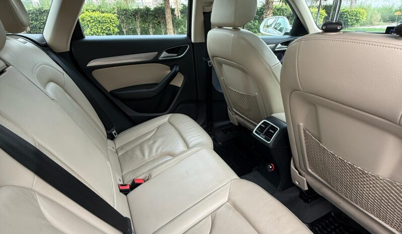 
								AUDI Q3 full									