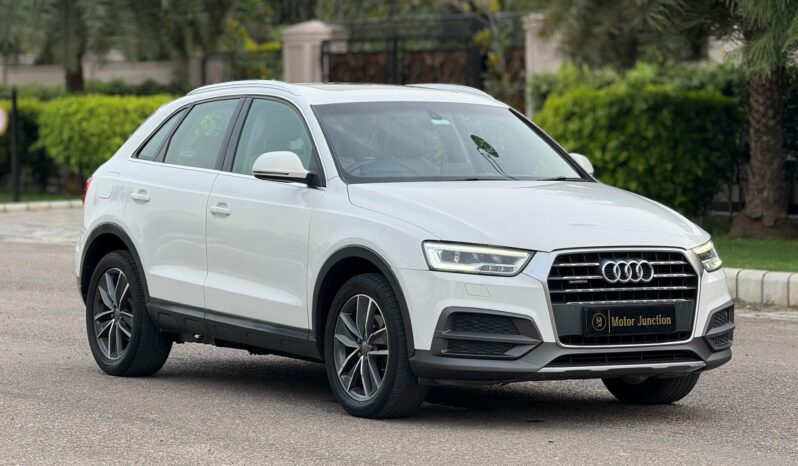 
								AUDI Q3 full									
