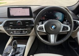 
										BMW 530d Msport full									