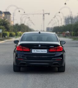 
										BMW 530d Msport full									