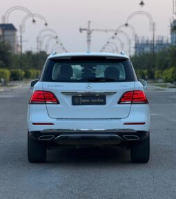 
										MERCEDES-BENZ GLE250D full									