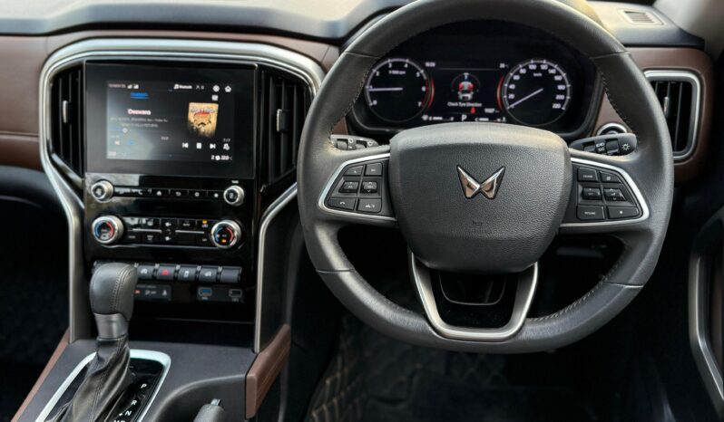 
								MAHINDRA SCORPIO-N Z8 AT 4X2 full									