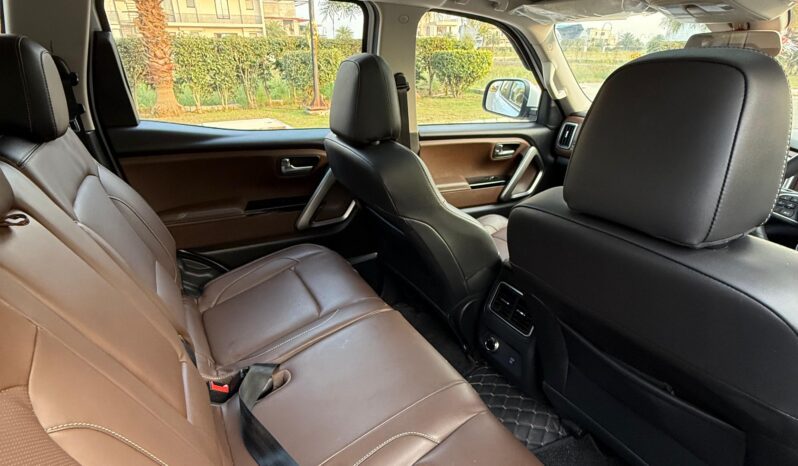 
								MAHINDRA SCORPIO-N Z8 AT 4X2 full									