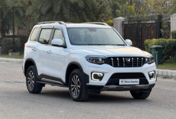 MAHINDRA SCORPIO-N Z8 AT 4X2