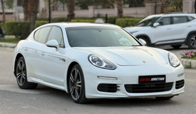 
								PORSCHE PANAMERA 3.0 full									